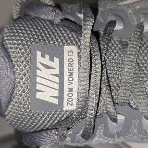 Nike Air Zoom Vomero 13 Wolf Grey Womens Size 9.5 - Picture 12 of 16